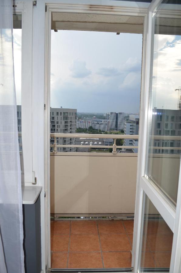 V3 Sokolska 33 Apartment คาโตวีตเซ ภายนอก รูปภาพ